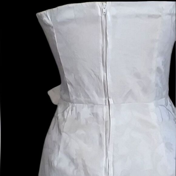 Gown Formal Semiformal Strapless Jacquard Rhinestones Bow White Like New M - Picture 7 of 13